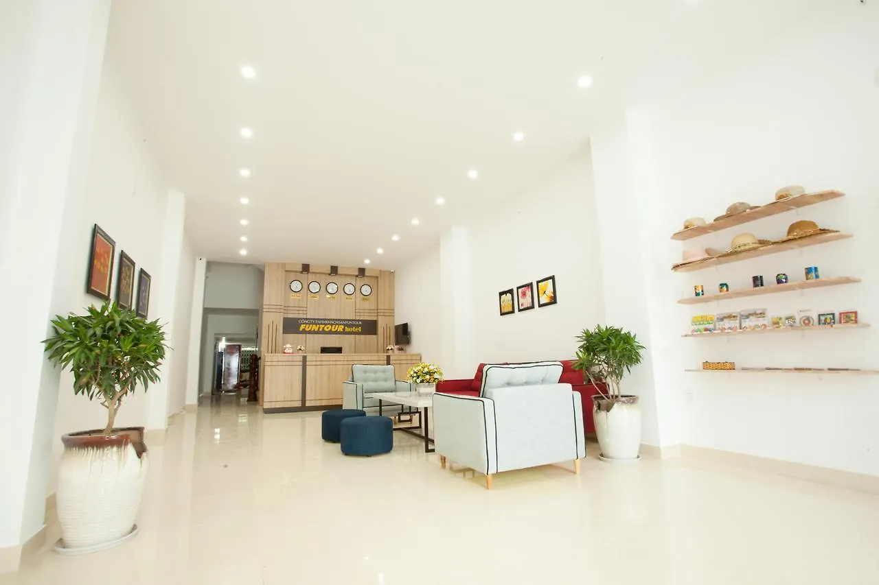 Funtour Hotel Da Nang 3*,